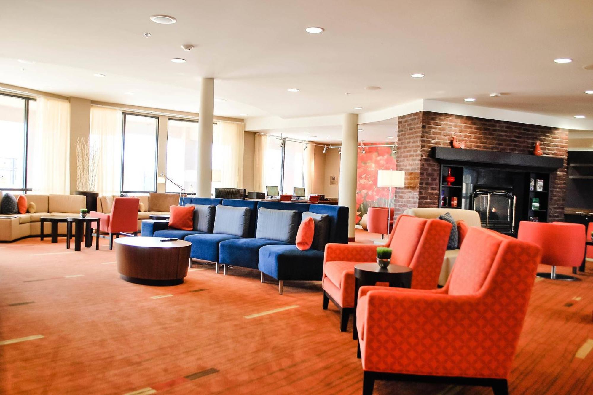 Courtyard Salina Hotel Bagian luar foto